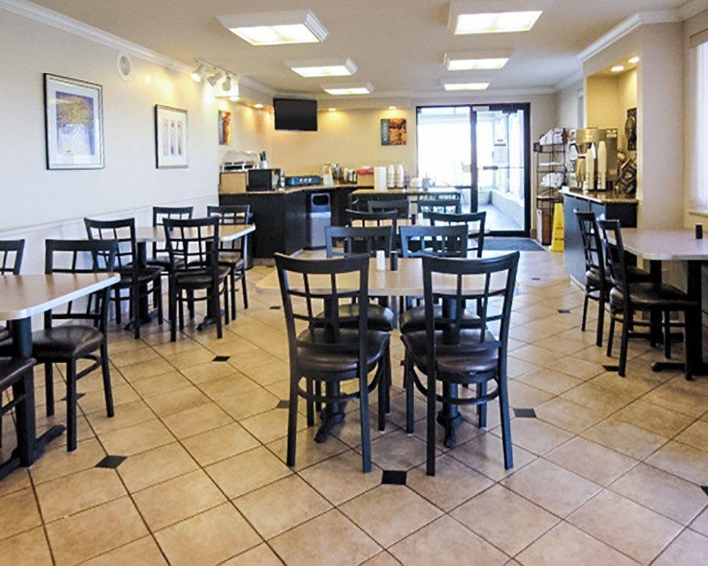 Econo Lodge Inn & Suites Joplin Exterior foto