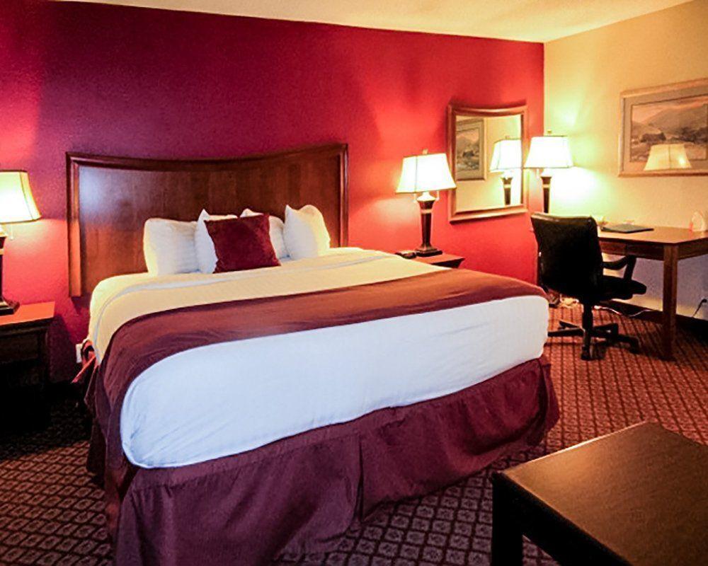 Econo Lodge Inn & Suites Joplin Exterior foto